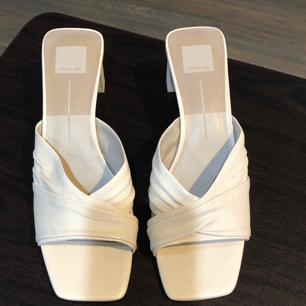 Dolce Vita Carlan heels beige Leather Slide Sandals, NO BOX, like new, size 11